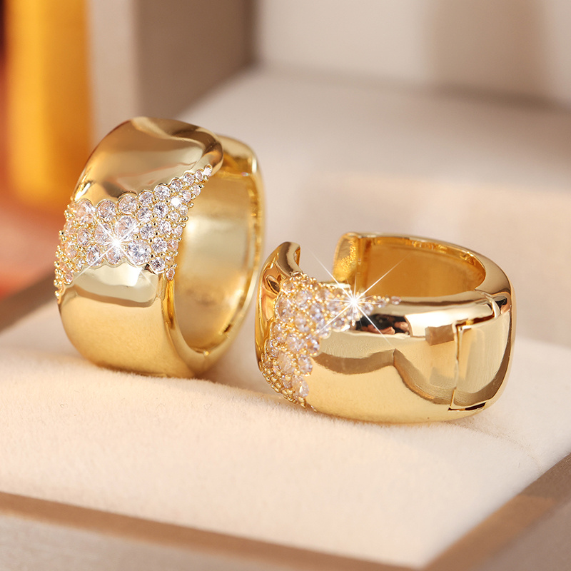 Women's Elegant Luxury Round Earrings with Zirconia